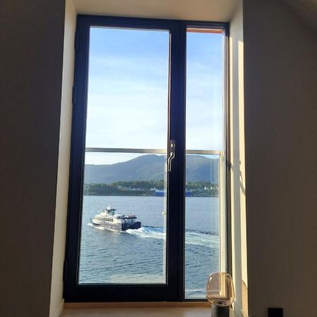 Single Elegant Room I Sentrum- Sea View Ålesund Exterior foto