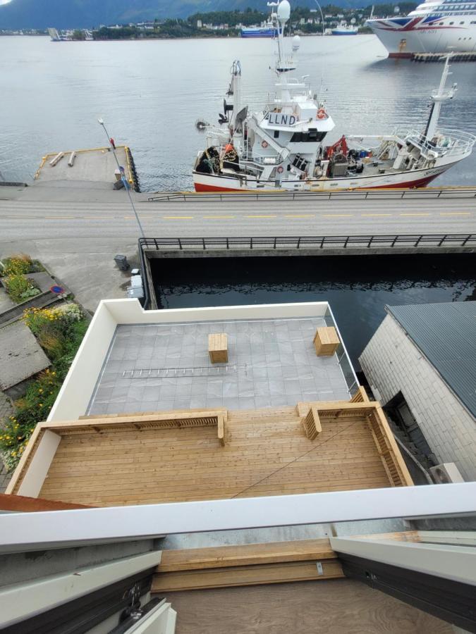 Single Elegant Room I Sentrum- Sea View Ålesund Exterior foto