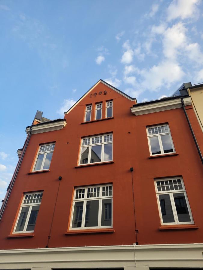 Single Elegant Room I Sentrum- Sea View Ålesund Exterior foto